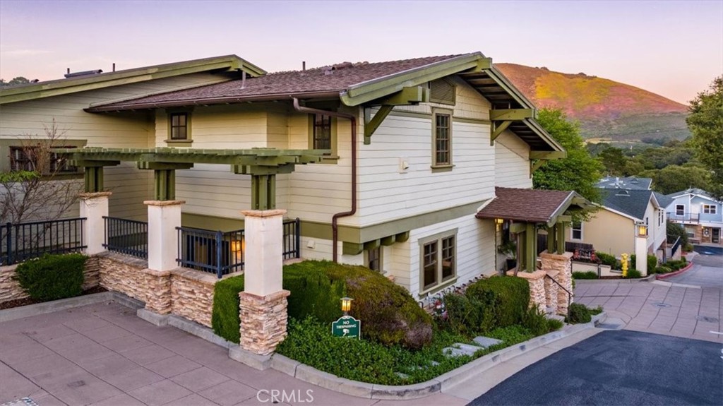 290 Ocean Oaks Lane