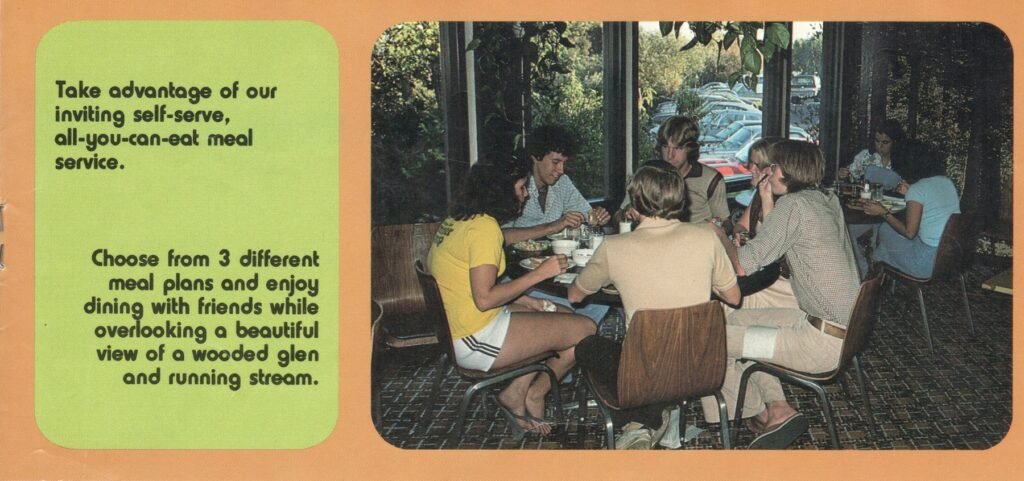Students dining at Stenner Glen in San Luis Obispo, 1978