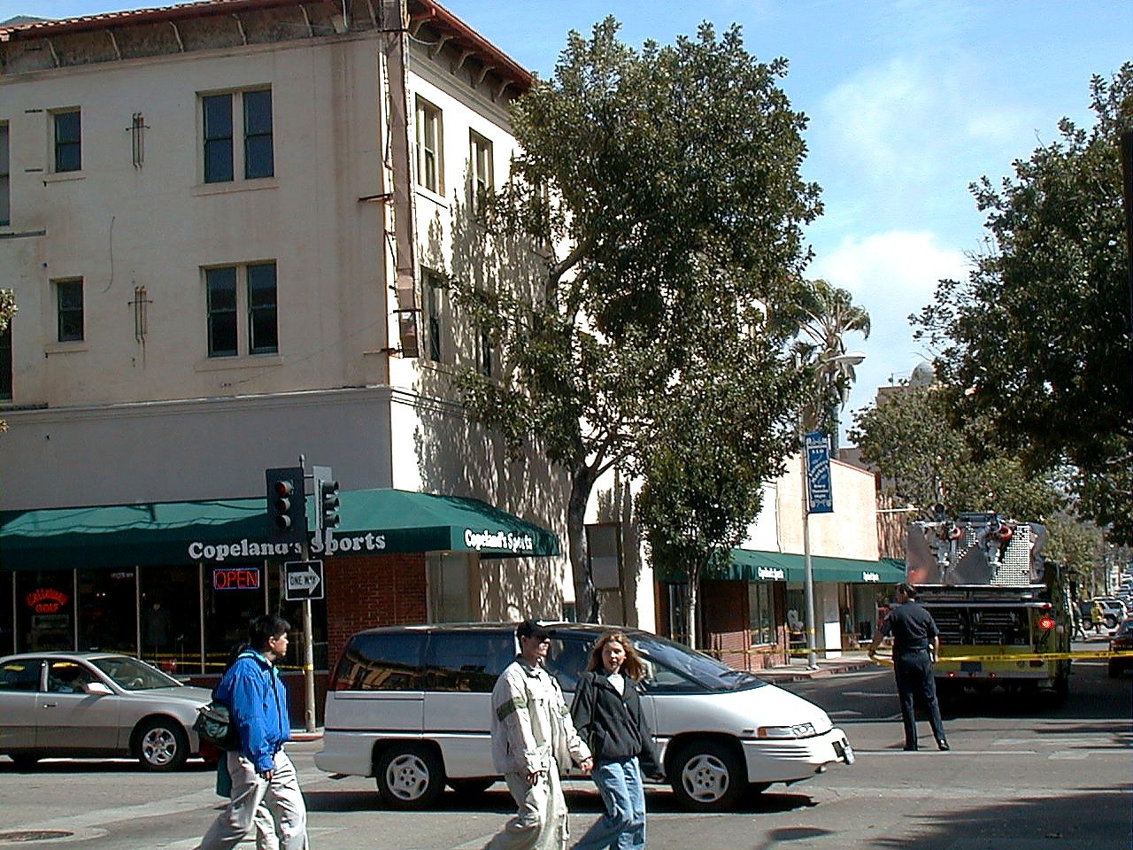 Downtown San Luis Obispo at Higuera and Chorro during the Wineman Hotel sign incident, April 1999